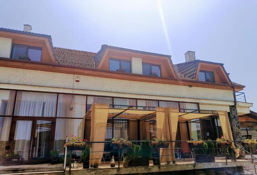 بنسيون La Cuib Cristian Sibiu