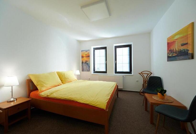 펜션 Penzion Počátky Seč