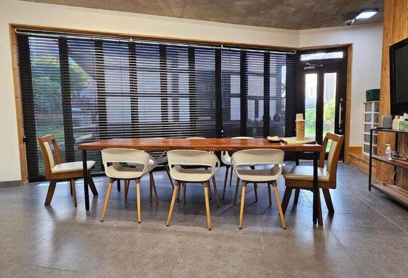 פנסיון Pungryuheon Hanok Stay