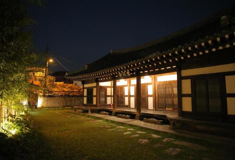 פנסיון Pungryuheon Hanok Stay