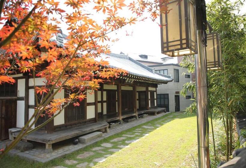 פנסיון Pungryuheon Hanok Stay