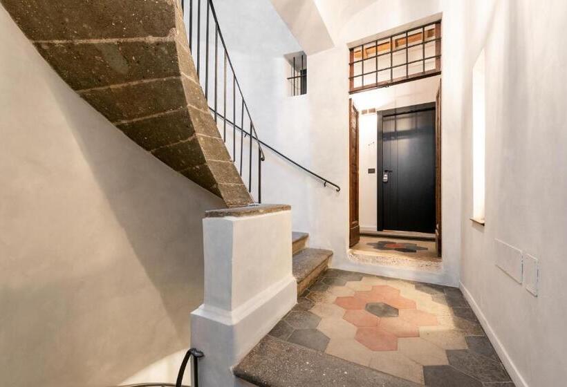 פנסיון Residenza Leutari