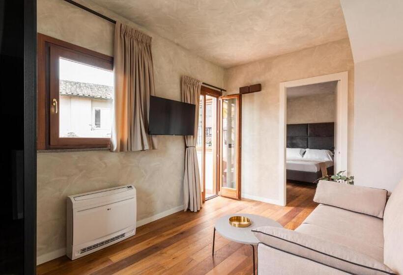 פנסיון Residenza Leutari