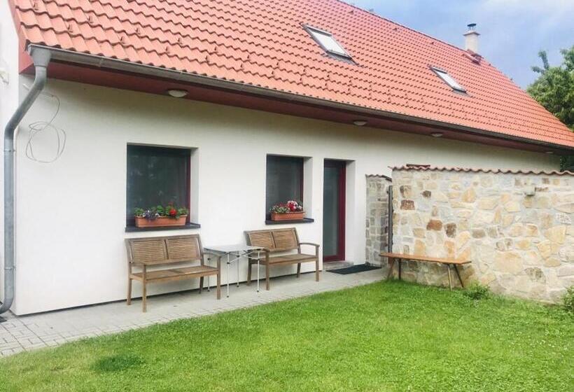 ペンション Ubytování Na Hrázi