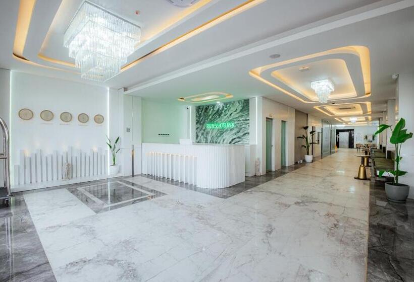 Regenesis Hotel & Spa