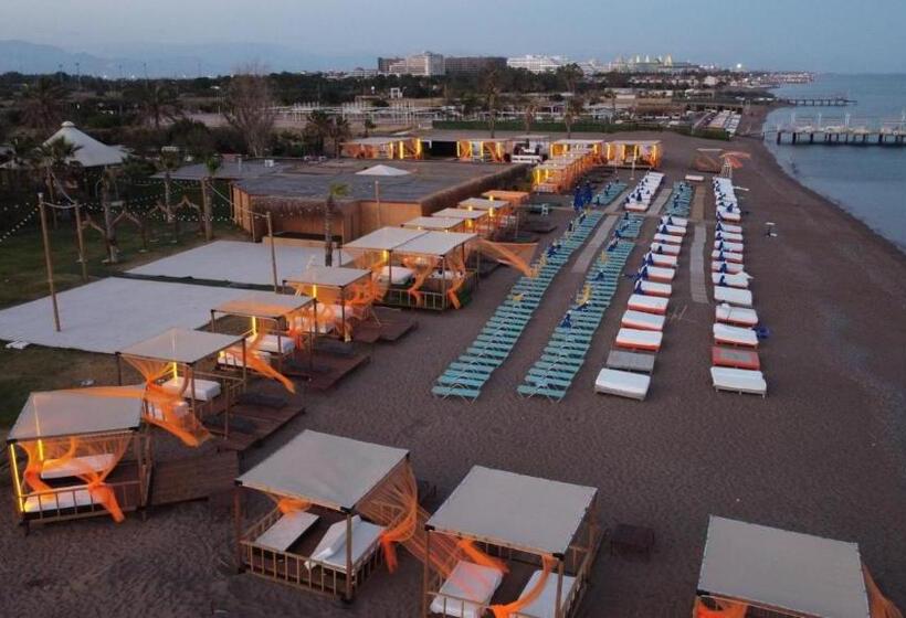 Regenesis Hotel & Spa