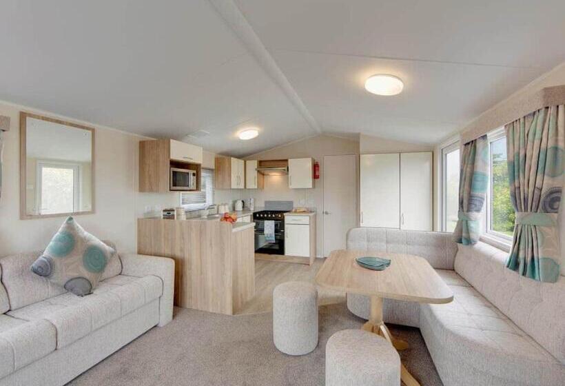 Курорт Silver Carr Holiday Park