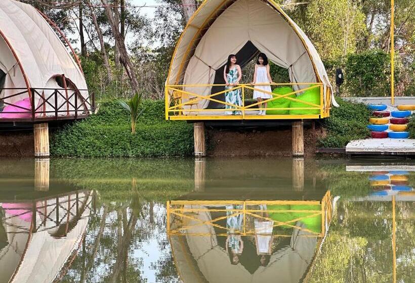 استراحتگاه The Grand Việt Kiều