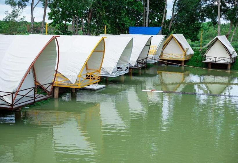 استراحتگاه The Grand Việt Kiều