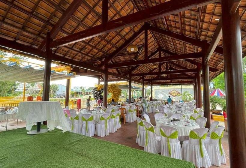 استراحتگاه The Grand Việt Kiều