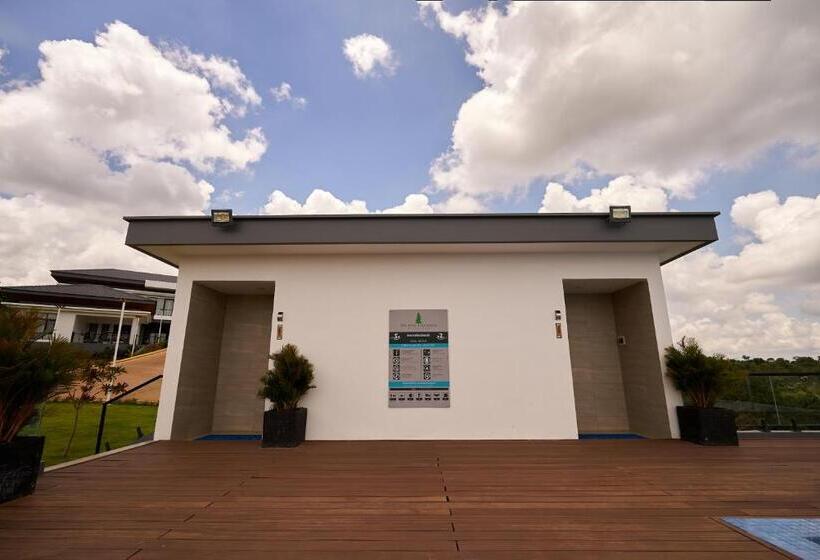 منتجع The Pine Mansion