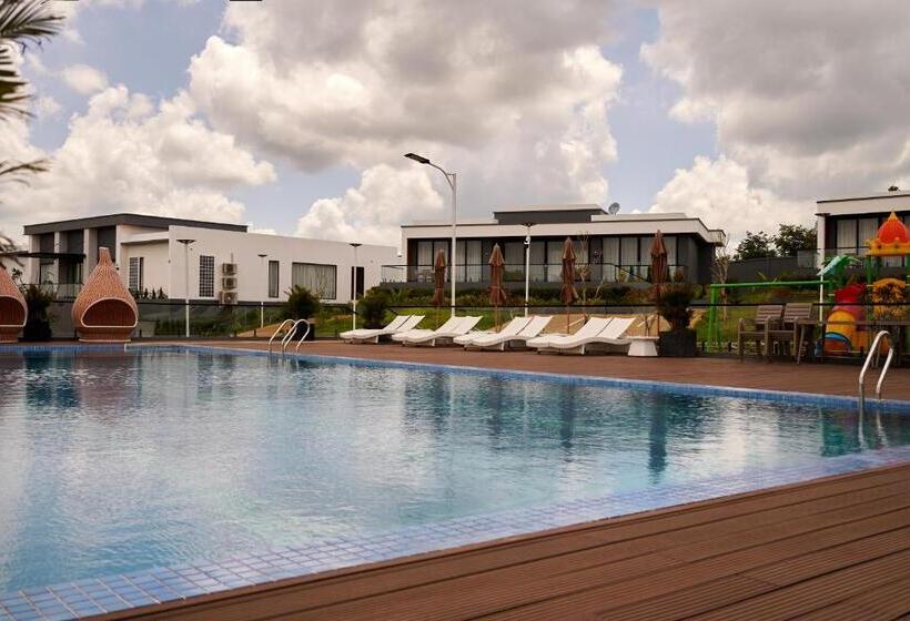 منتجع The Pine Mansion