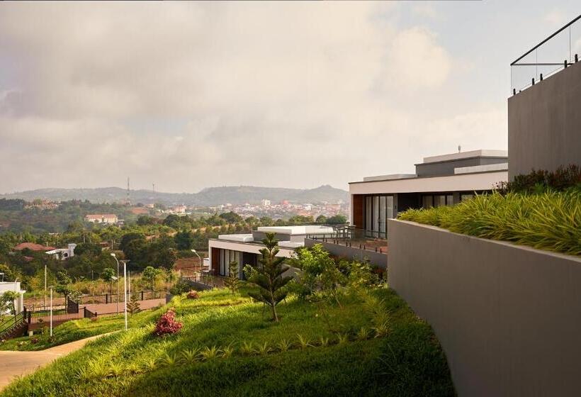 リゾートホテル The Pine Mansion