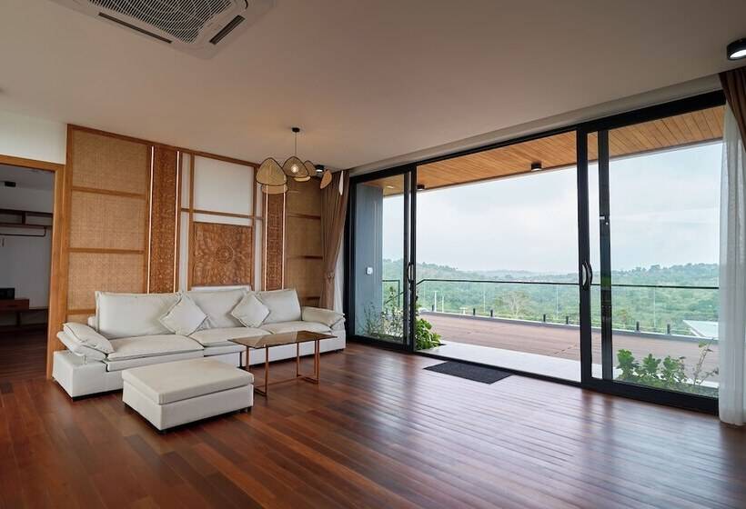 منتجع The Pine Mansion