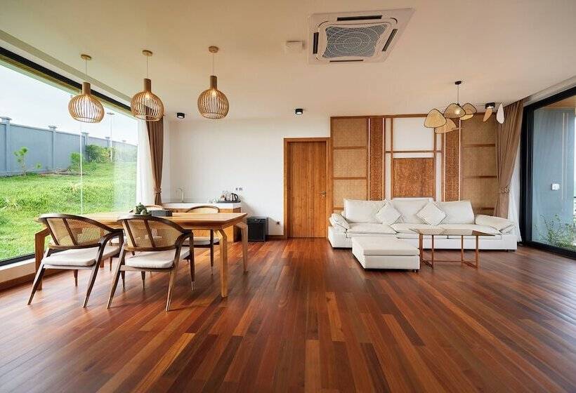 リゾートホテル The Pine Mansion