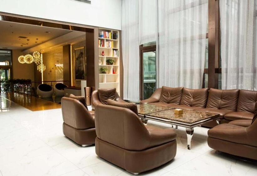 Starway Hotel Zhengzhou Weilai Road