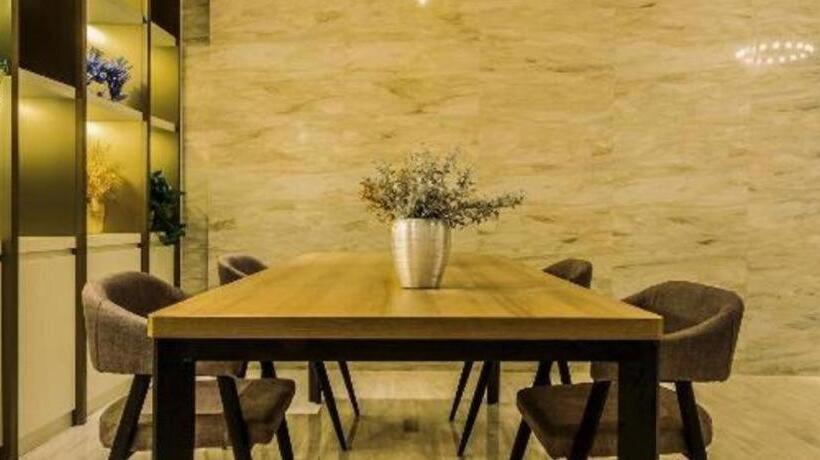 Starway Hotel Zhengzhou Zhengdong Commercial Center