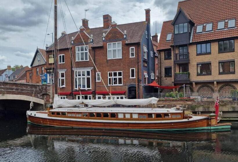 Tradesmencontact Workers Inn