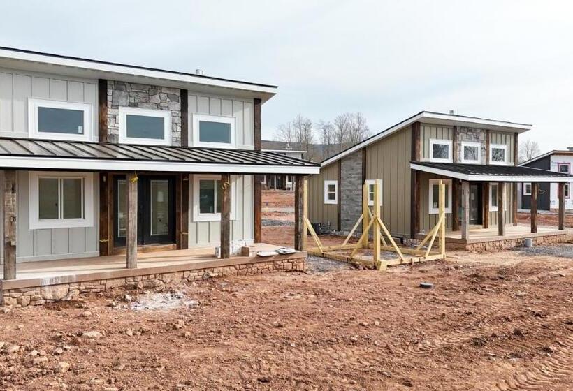 Valley View Cabin Resort