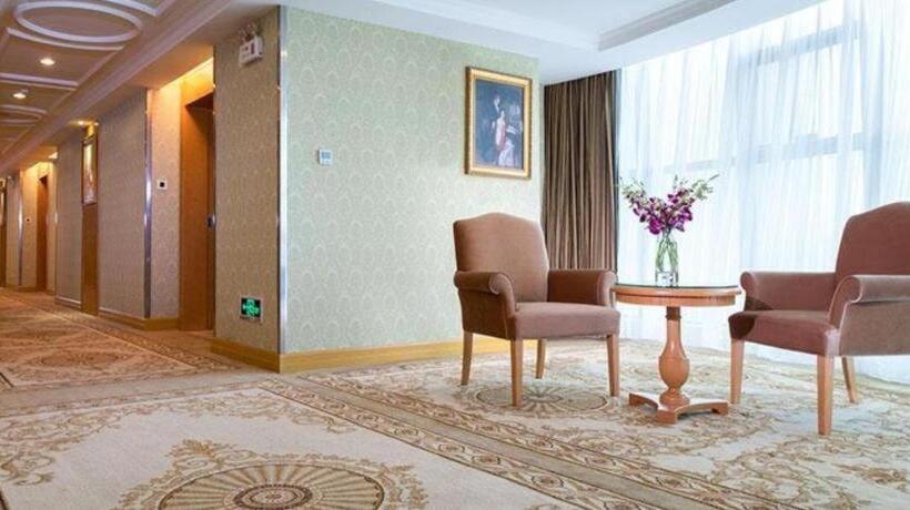 Vienna International Hotel Shenzhen North Railway Station Wanzhongcheng