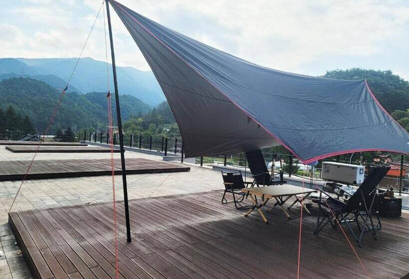 Yeongwol Taehwasan Village Experience Pension