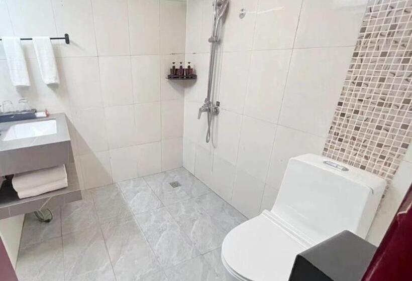 Yilong Yitang Hotel Kunming Railway Station Joy City Center