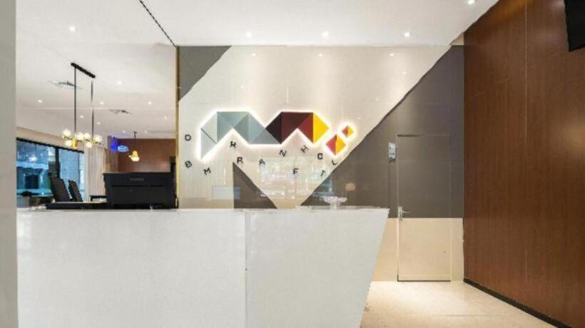 Borrman Hotel Jinjiang Airport Sunshine Food Street