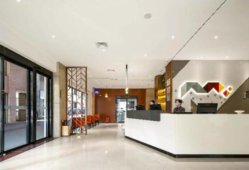 Borrman Hotel Jinjiang Airport Sunshine Food Street