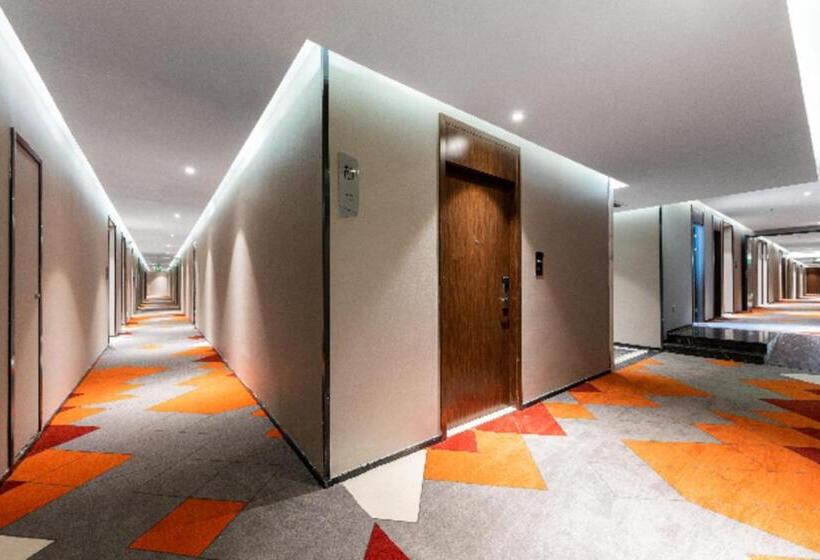 Borrman Hotel Wuhan Hankou Railway Station Metro Station