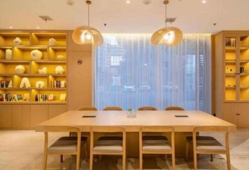 Deep Sleep Hotel Xuzhou High Speed Railway Station Mengzhiche New Energy Automobile Plaza