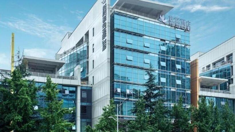 Greentree Alliance Hotel Chongqing Fortune Plaza Xingfu Square Guangdianyuan Light Rail Station