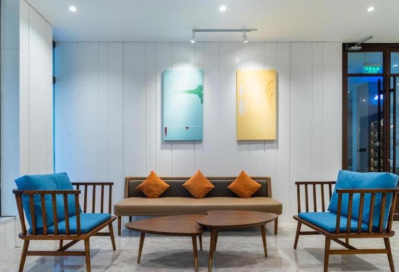 Hanting Hotel Baoding Baigou International Suitcase And Bags Bazaar