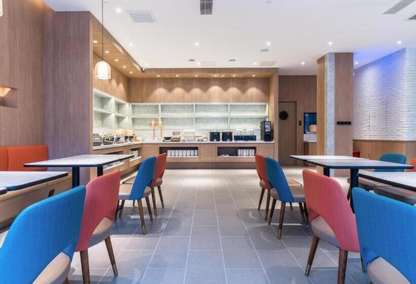 Hanting Hotel Baoding Baigou International Suitcase And Bags Bazaar