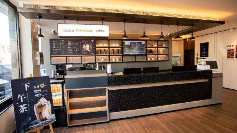 Hanting Hotel Baoding Xiong County Bus Station