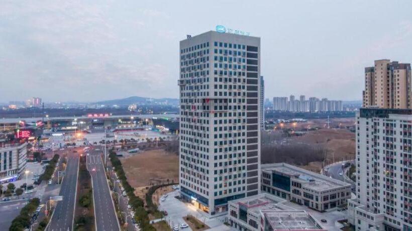 Hanting Hotel Bengbu South Railway Station