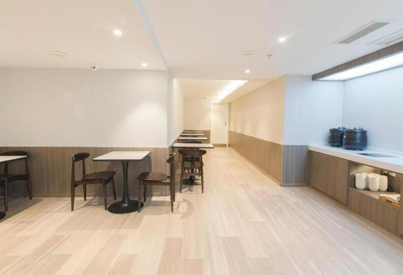 Hanting Hotel Chongqing Peiling Gaosun Pond