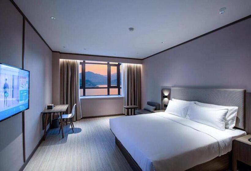 Hanting Hotel Chongqing Yunyang Bingjiang Park