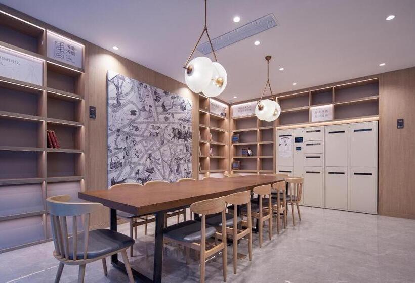 Hanting Hotel Fenghuang Ancient City