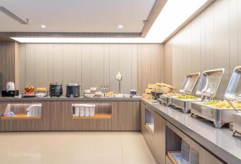 Hanting Hotel Hebi Qi County Bus Station