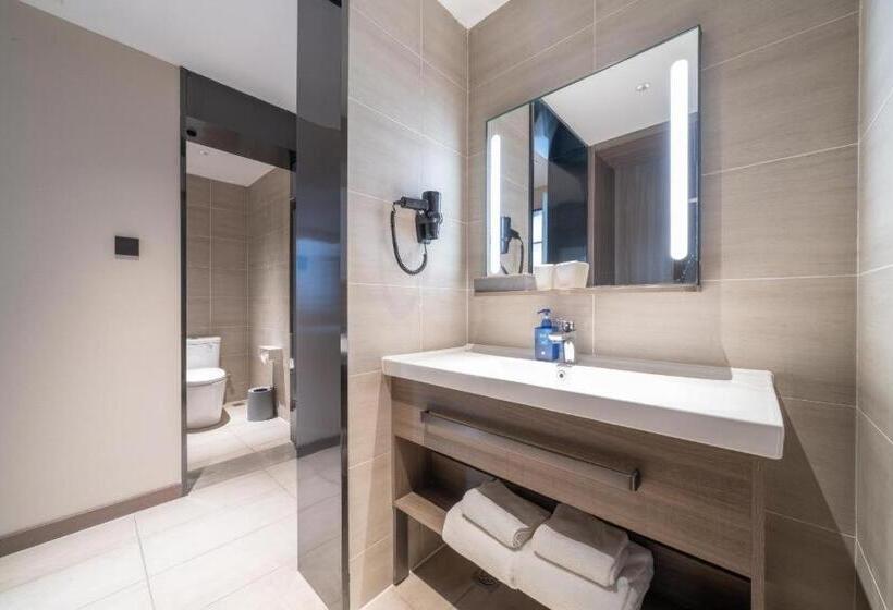 Hanting Hotel Hebi Qi County Bus Station