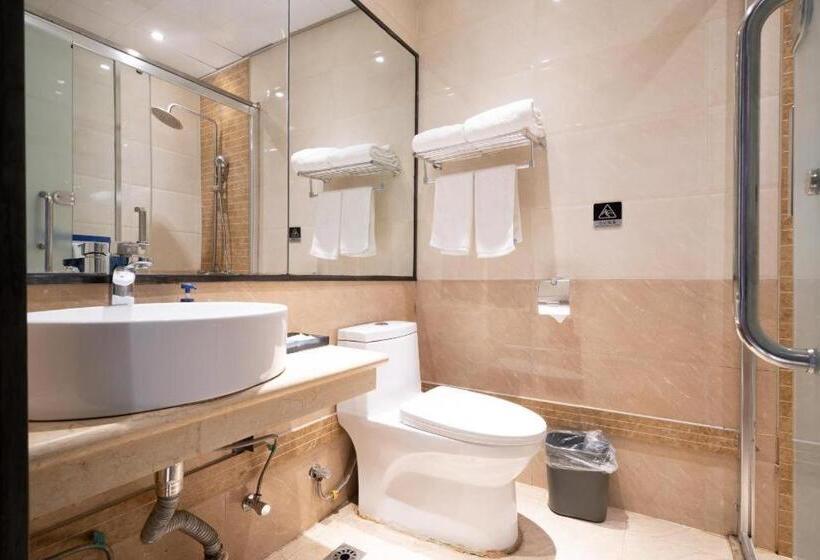 Hanting Hotel Hebi Qi County Bus Station