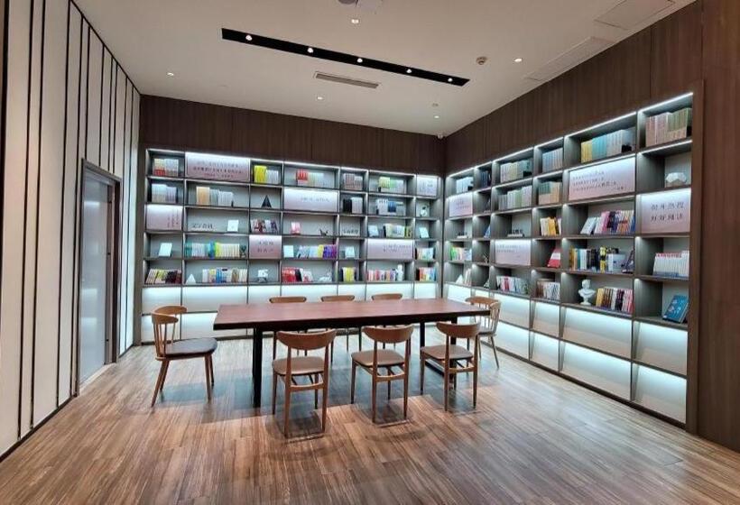 Hanting Hotel Huanggang Wuxue Passenger Terminal