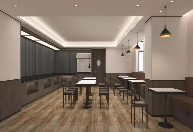 Hanting Hotel Huanggang Wuxue Passenger Terminal