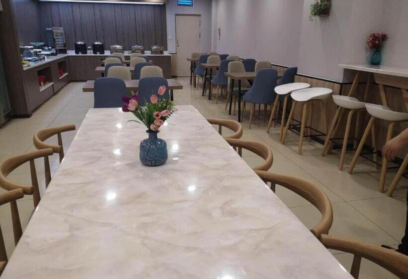 Hanting Hotel Jinan Dikou Road Long Distance Bus Terminal