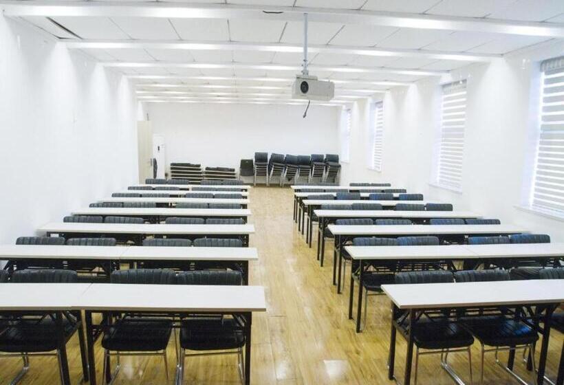 Hanting Hotel Jinan Pingyin Bus Terminal