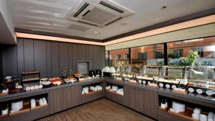 Hanting Hotel Linjiang Municipal Government