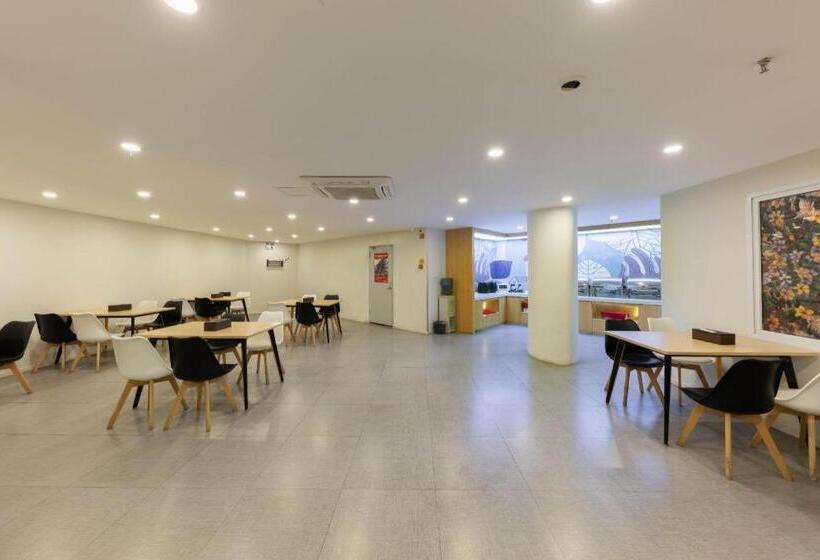 Hanting Hotel Longyan Zhongshan Road