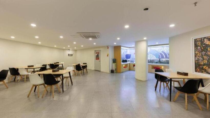 Hanting Hotel Longyan Zhongshan Road