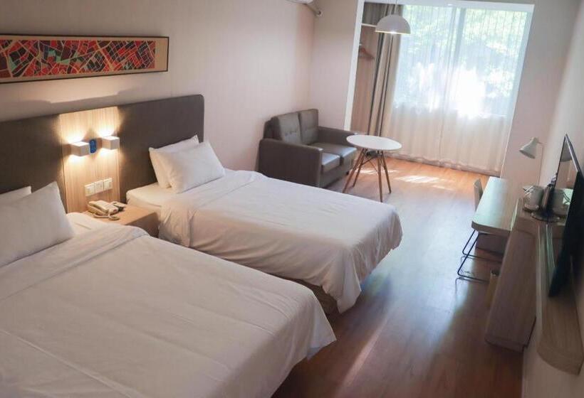 Hanting Hotel Luzhou Bell And Drum Tower