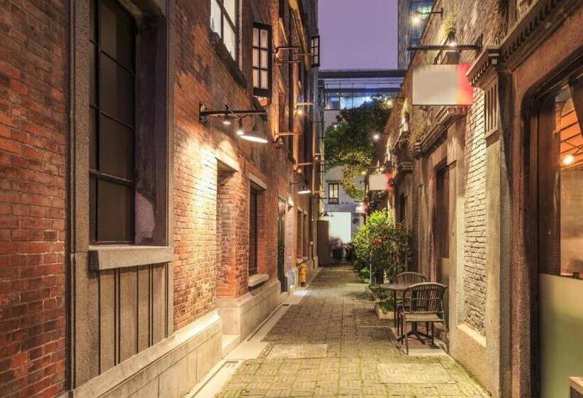 Hanting Hotel Shanghai Huaihai Zhong Road Metro Station